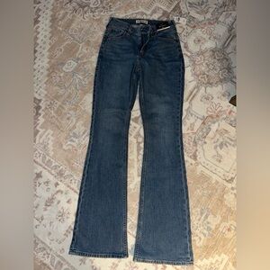 Abercrombie & Fitch Mid Rise The Bootcut Curve Love Jeans